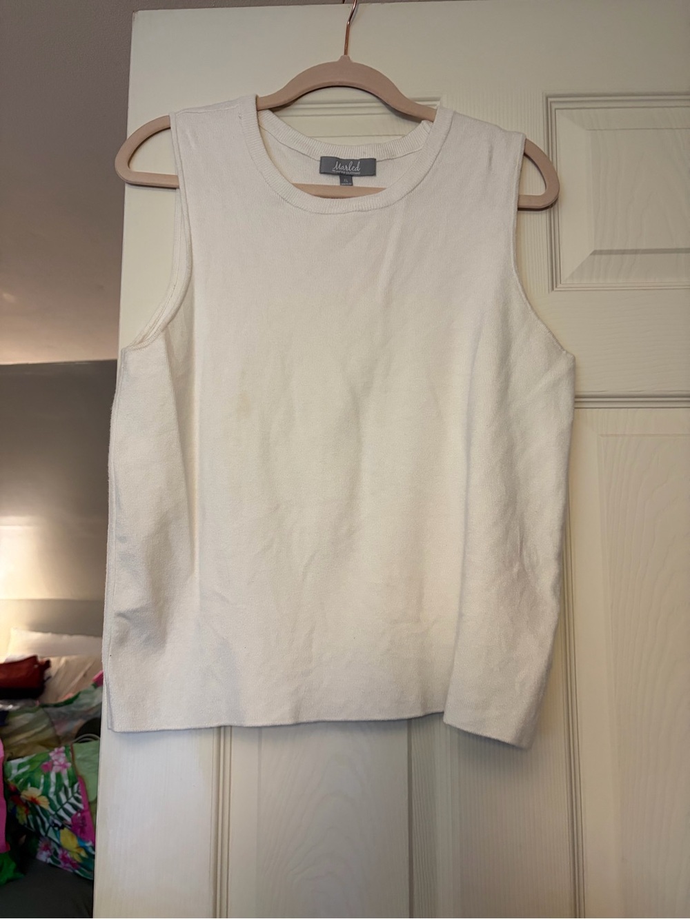 Women's White Sleeveless Crewneck Tank